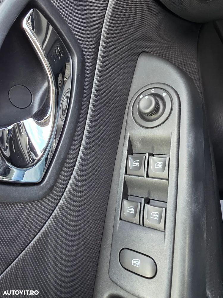 Renault Captur (ENERGY) TCe 90 INTENS - 29