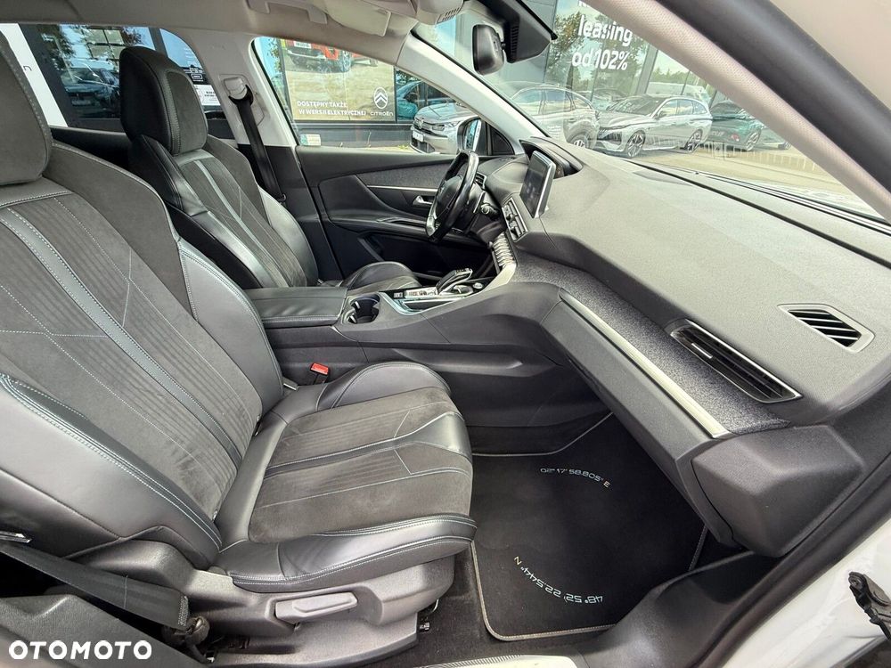 Peugeot 3008 1.2 PureTech Allure S&S EAT6 - 19