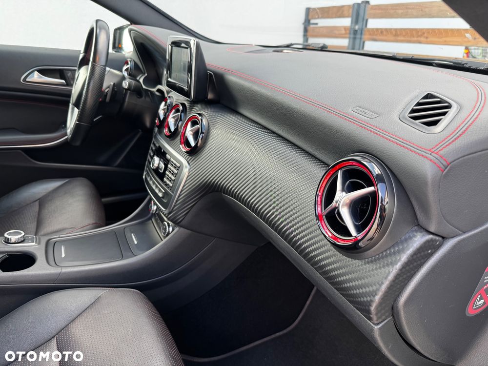 Mercedes-Benz Klasa A 250 4-Matic Sport - 28