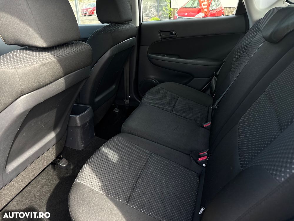 Hyundai i30 1.4 Classic - 12