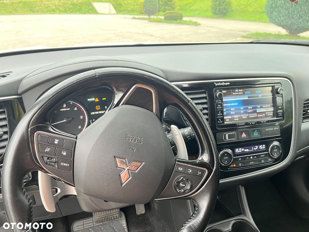 Mitsubishi Outlander - 5