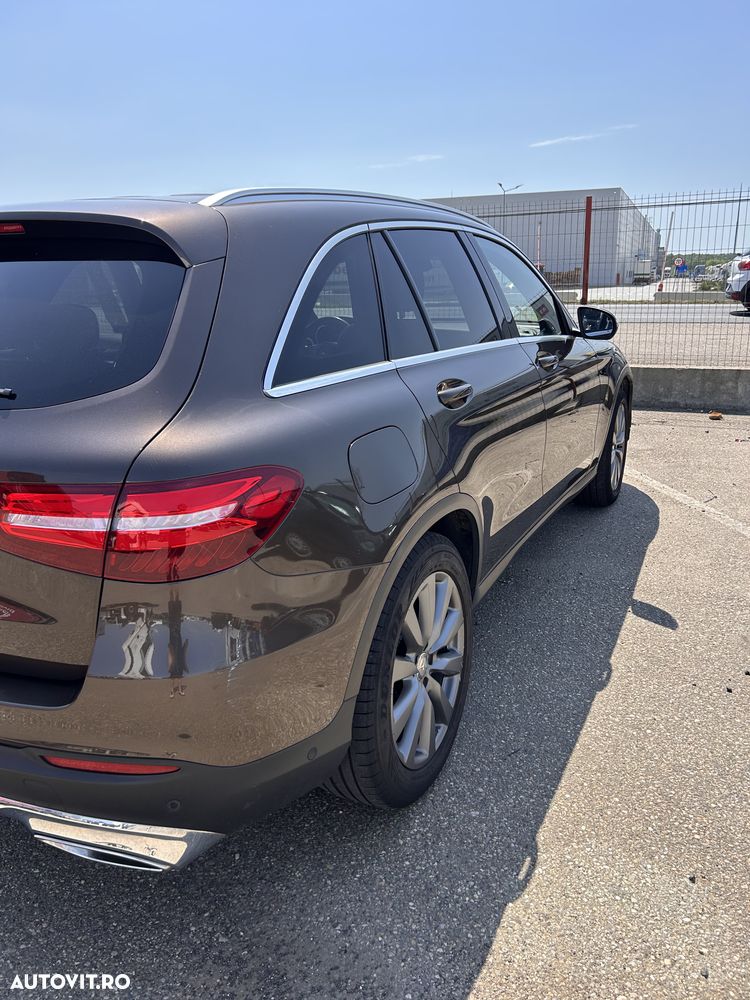 Mercedes-Benz GLC 250 d 4MATIC - 12