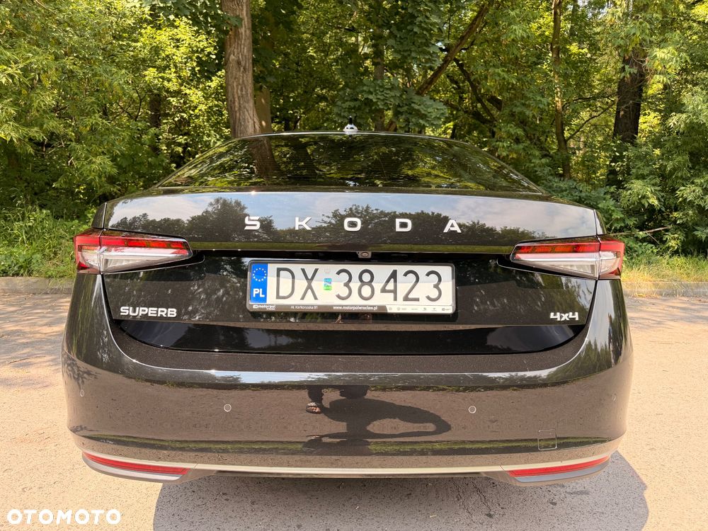 Skoda Superb 2.0 TDI SCR 4x4 L&K DSG - 8