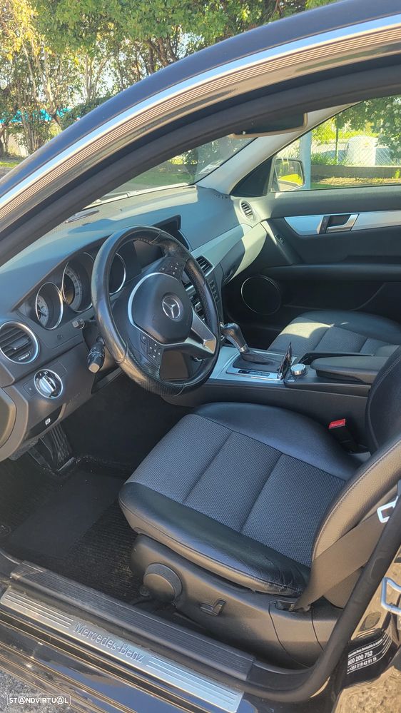 Mercedes-Benz C 220 CDI Avantgarde BlueEfficiency Aut. - 12