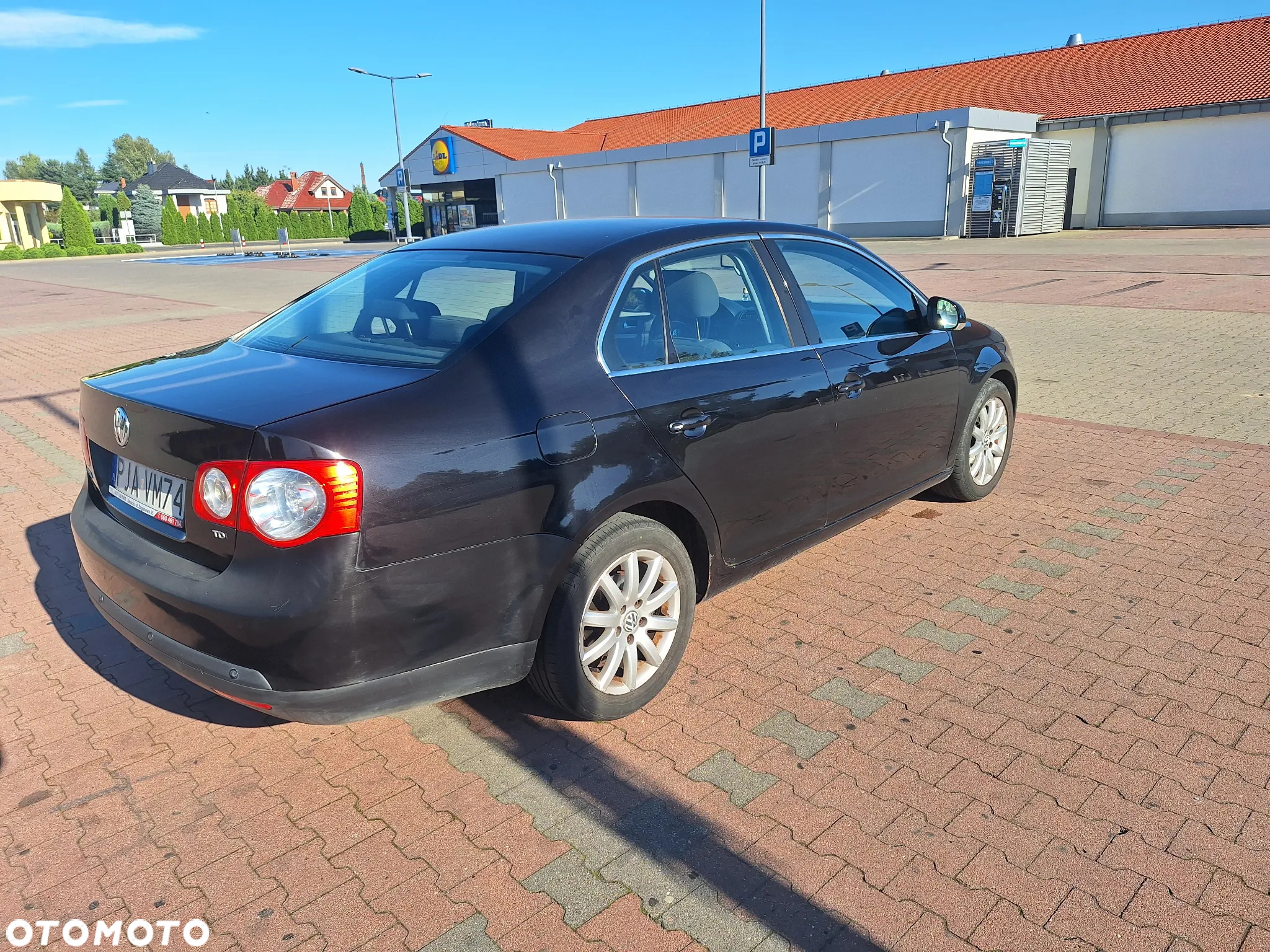 Volkswagen Jetta - 5