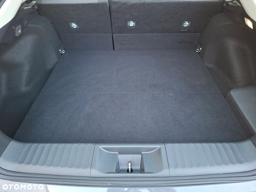 Toyota Prius - 25