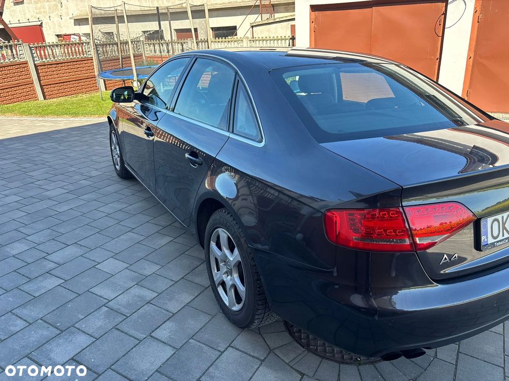 Audi A4 Limousine - 7