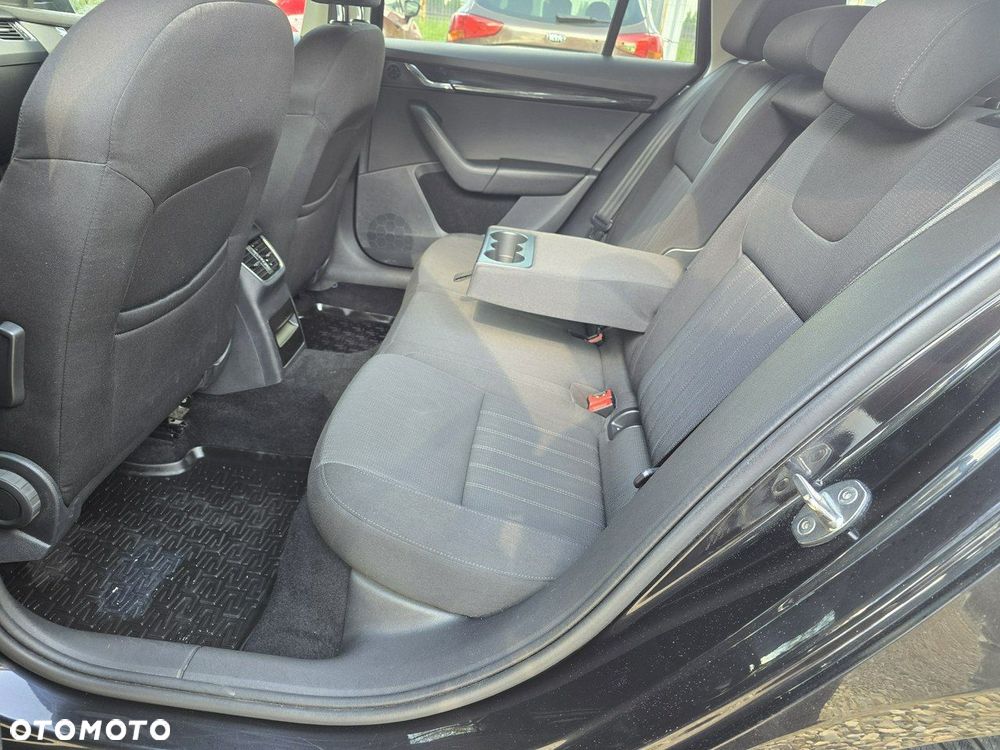 Skoda Octavia - 12
