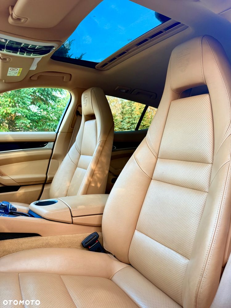 Porsche Panamera Diesel - 25