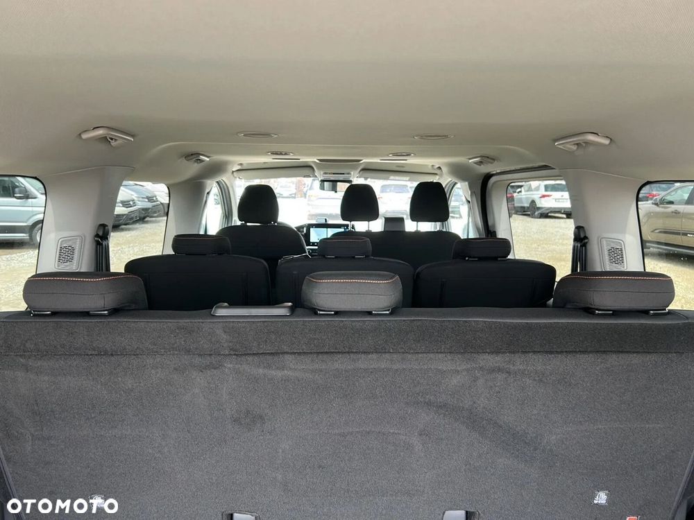 Volkswagen Caravelle - 18