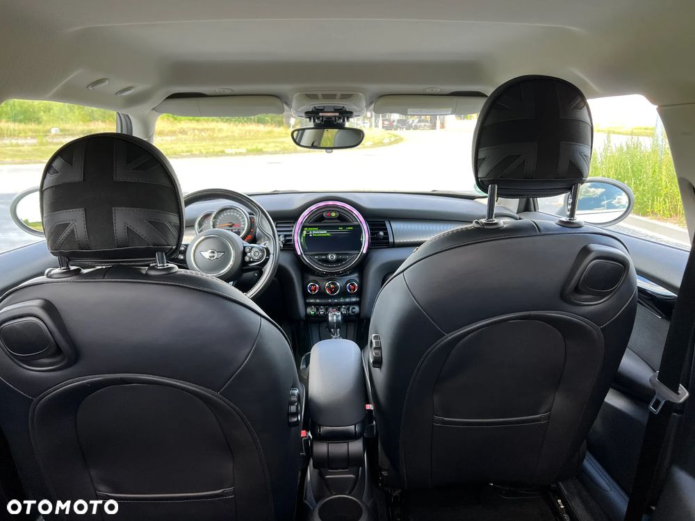 MINI Cooper Seven Chili - 13