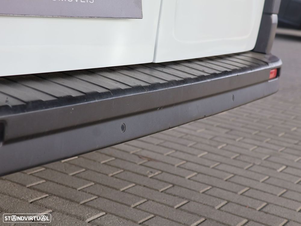 Renault Trafic 2.0 dCi L1H1 1.0T - 10