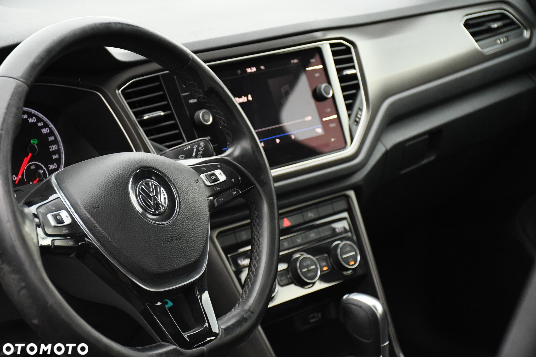 Volkswagen T-Roc 2.0 TDI SCR 4MOTION DSG ACTIVE - 27