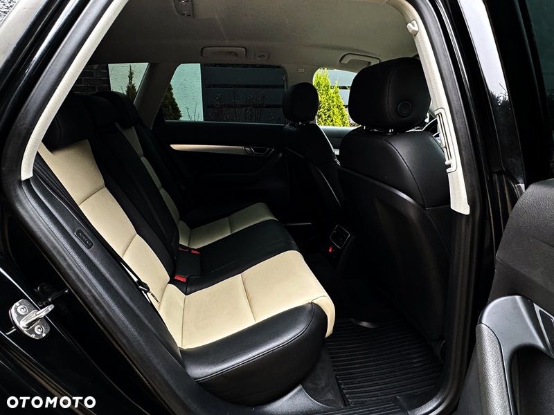 Audi A6 Avant 2.7 TDI DPF - 11