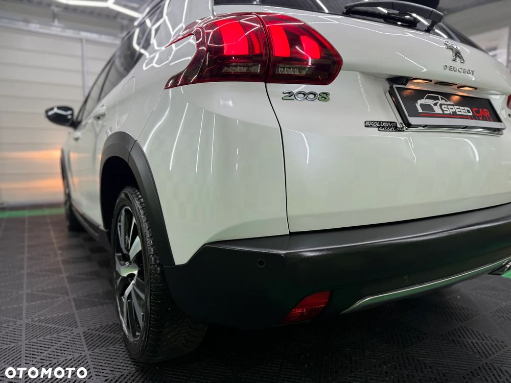 Peugeot 2008 1.2 PureTech GT Line S&S - 24