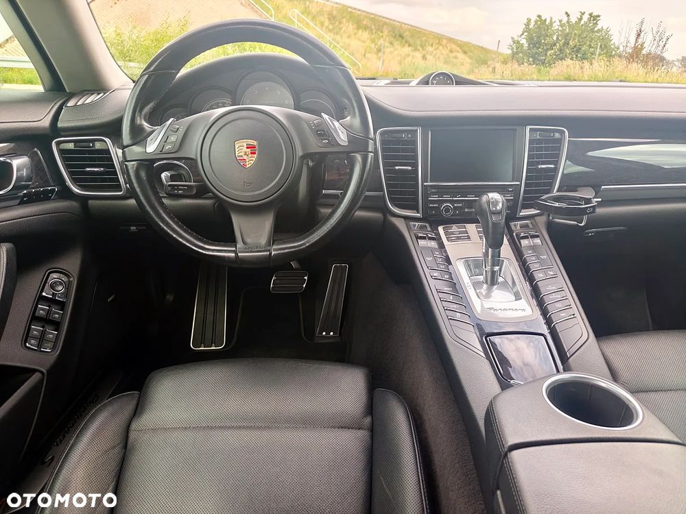 Porsche Panamera - 7