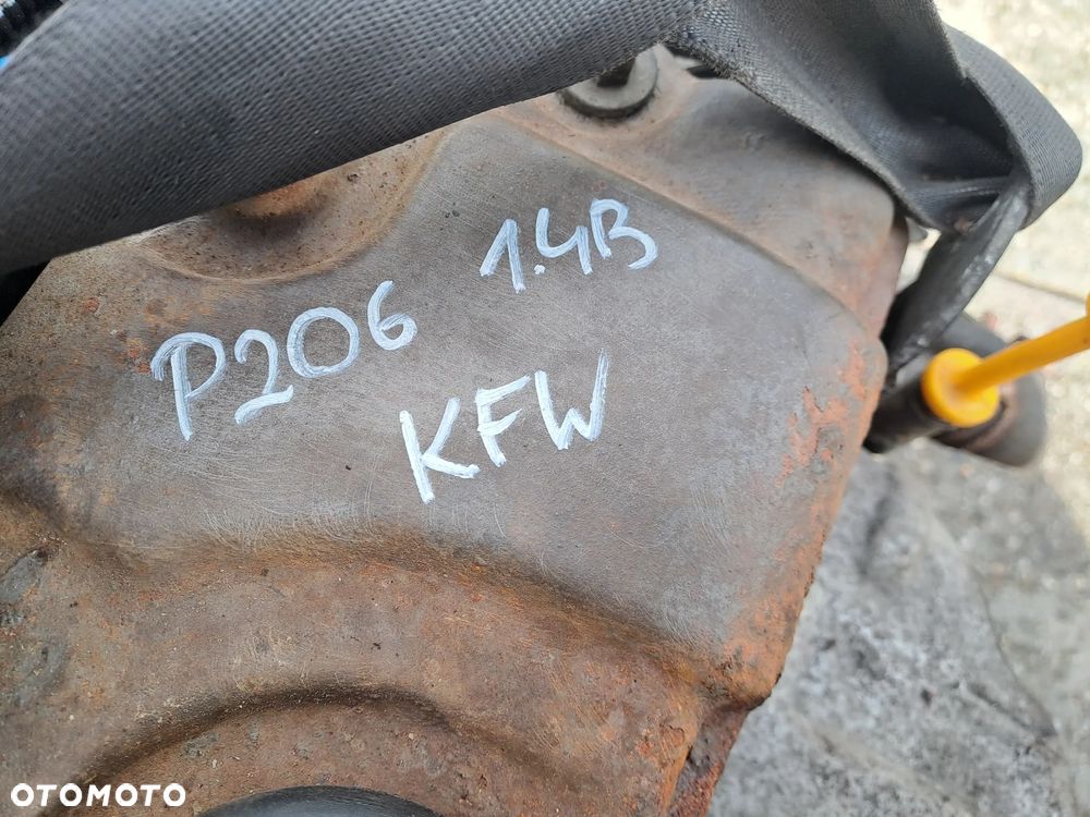 Peugeot 206 1.4 8V silnik kompletny kod KFW KFX - 9