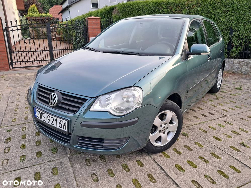 Volkswagen Polo 1.4 16V Comfortline - 22
