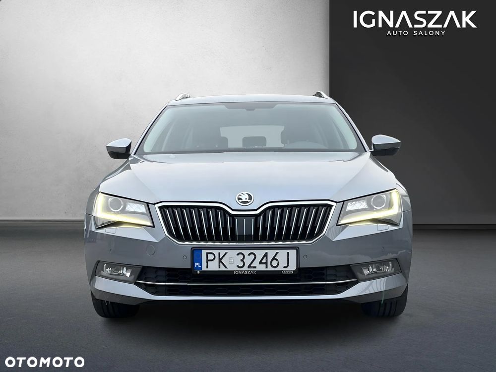 Skoda Superb 2.0 TDI SCR Ambition DSG - 8