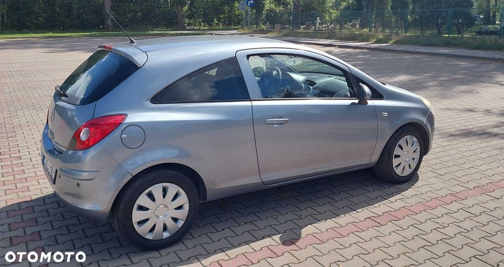 Opel Corsa - 4