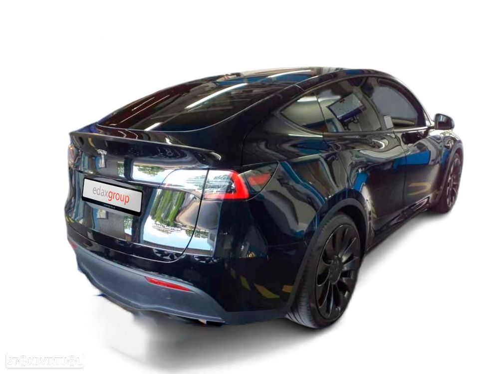 Tesla Model Y Performance Dual Motor AWD - 2