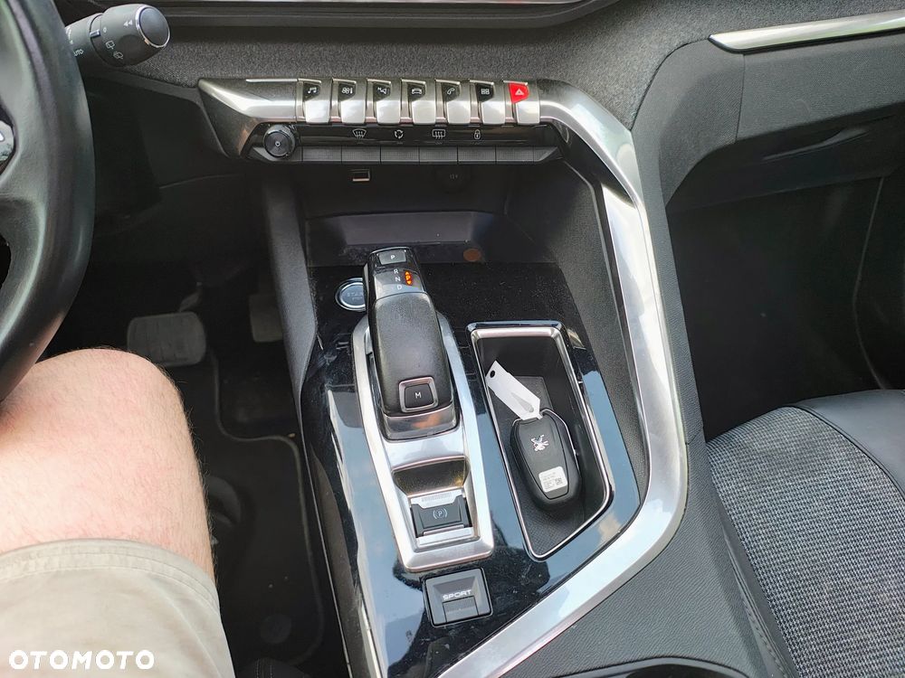 Peugeot 3008 - 17