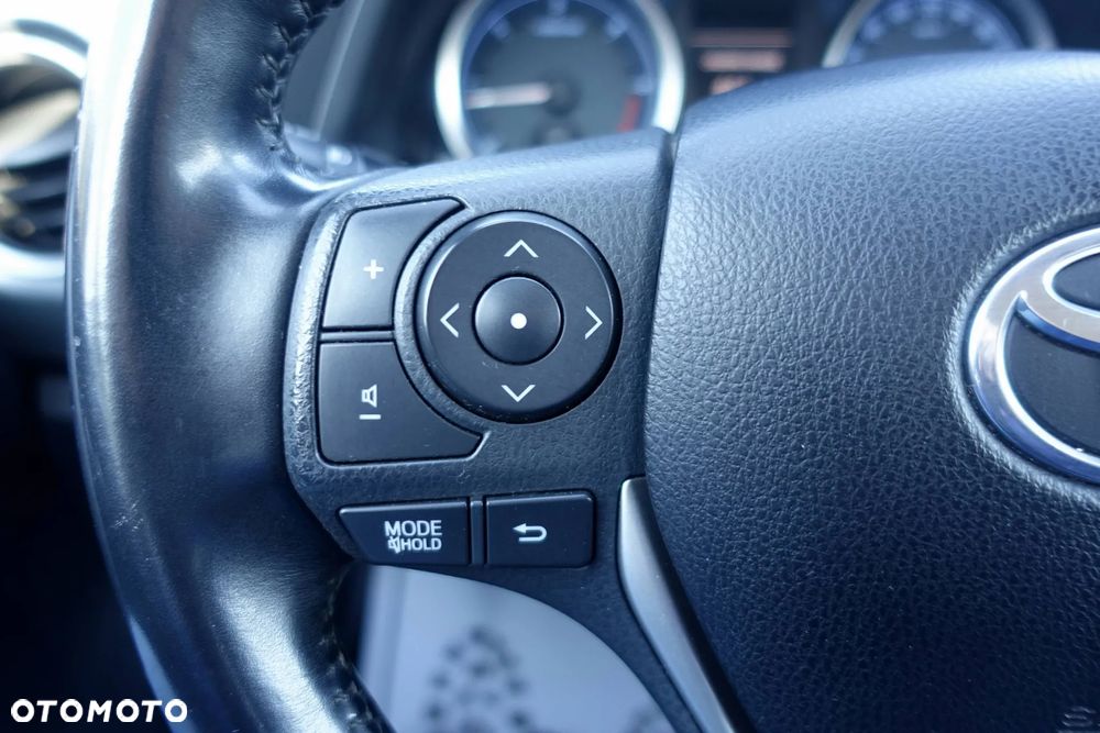 Toyota Auris 1.4 D-4D - 22