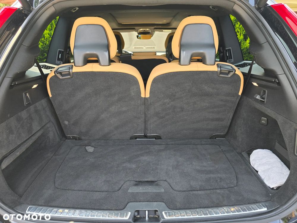 Volvo XC 90 T8 AWD Plug-In Hybrid Inscription 7os - 6