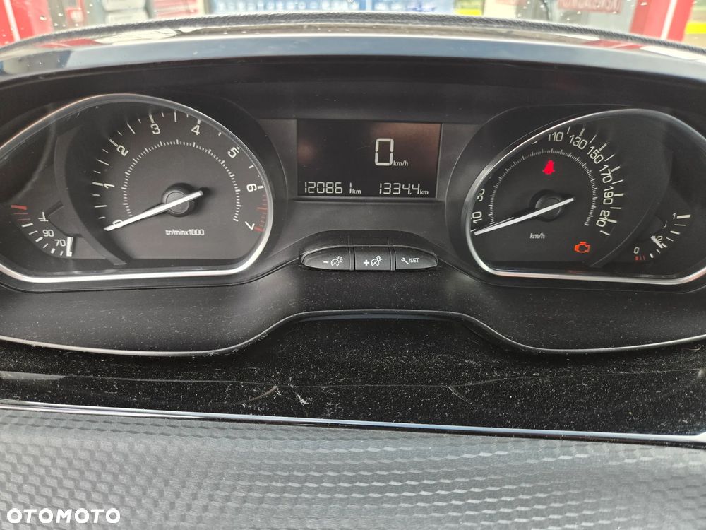 Peugeot 208 1.2 PureTech Allure S&S - 14
