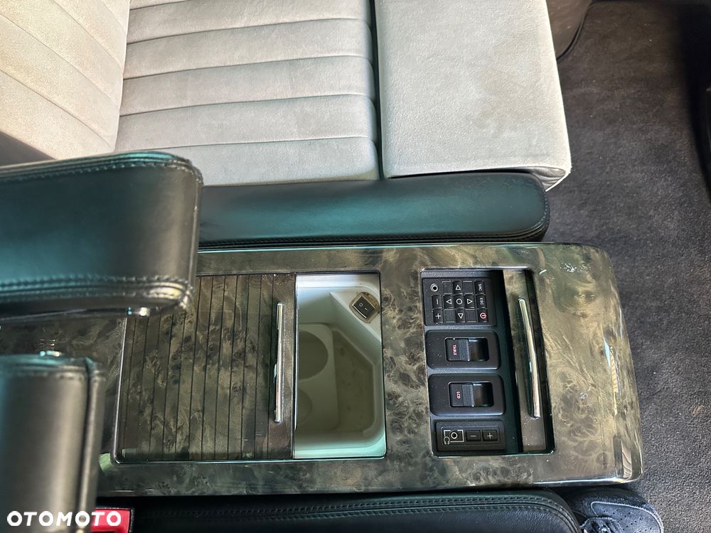 Volkswagen Multivan - 14