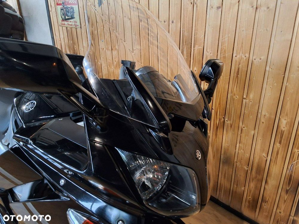Yamaha FJR - 19