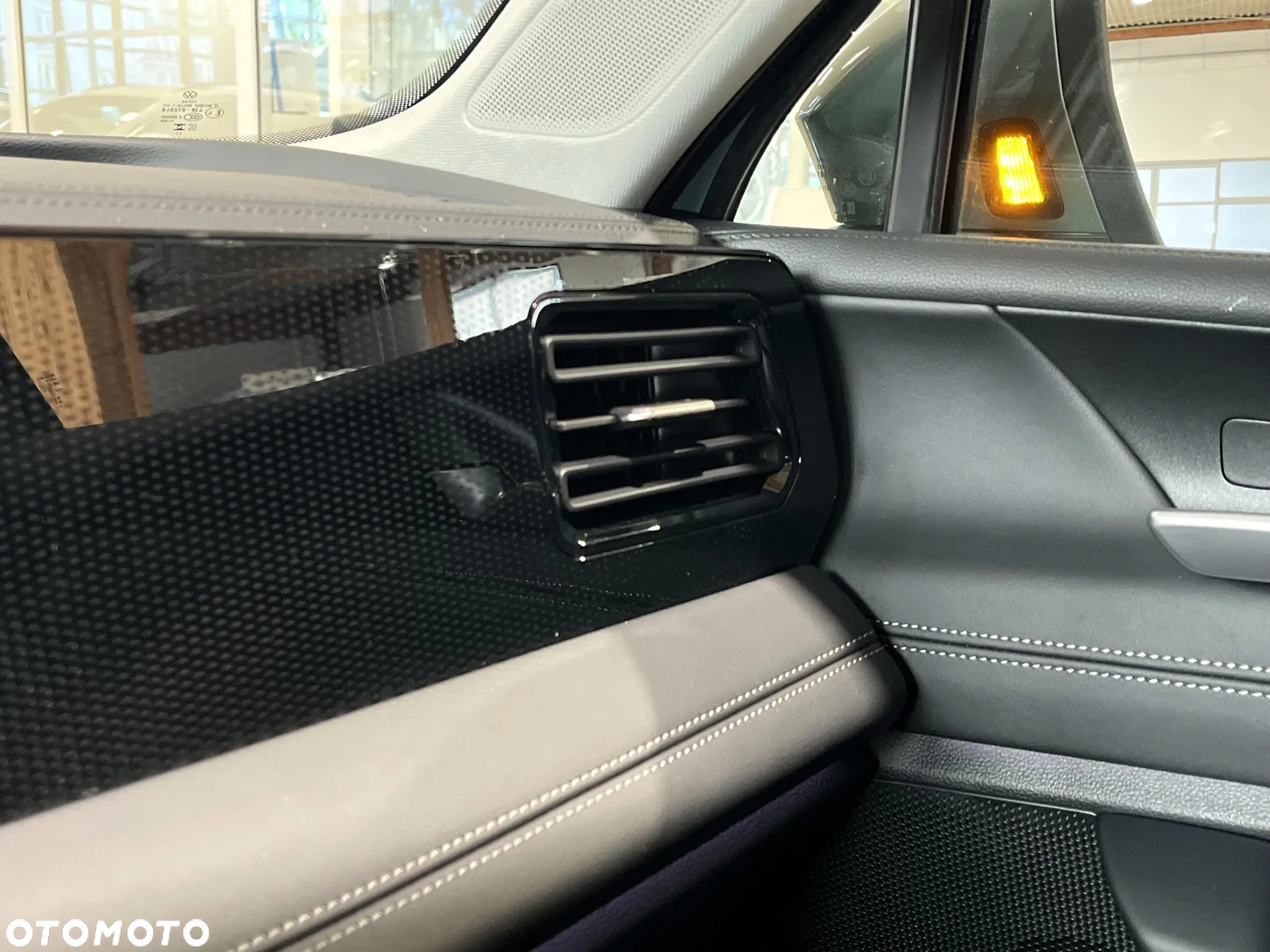 Volkswagen Tiguan 1.5 eTSI Special Edition DSG - 25