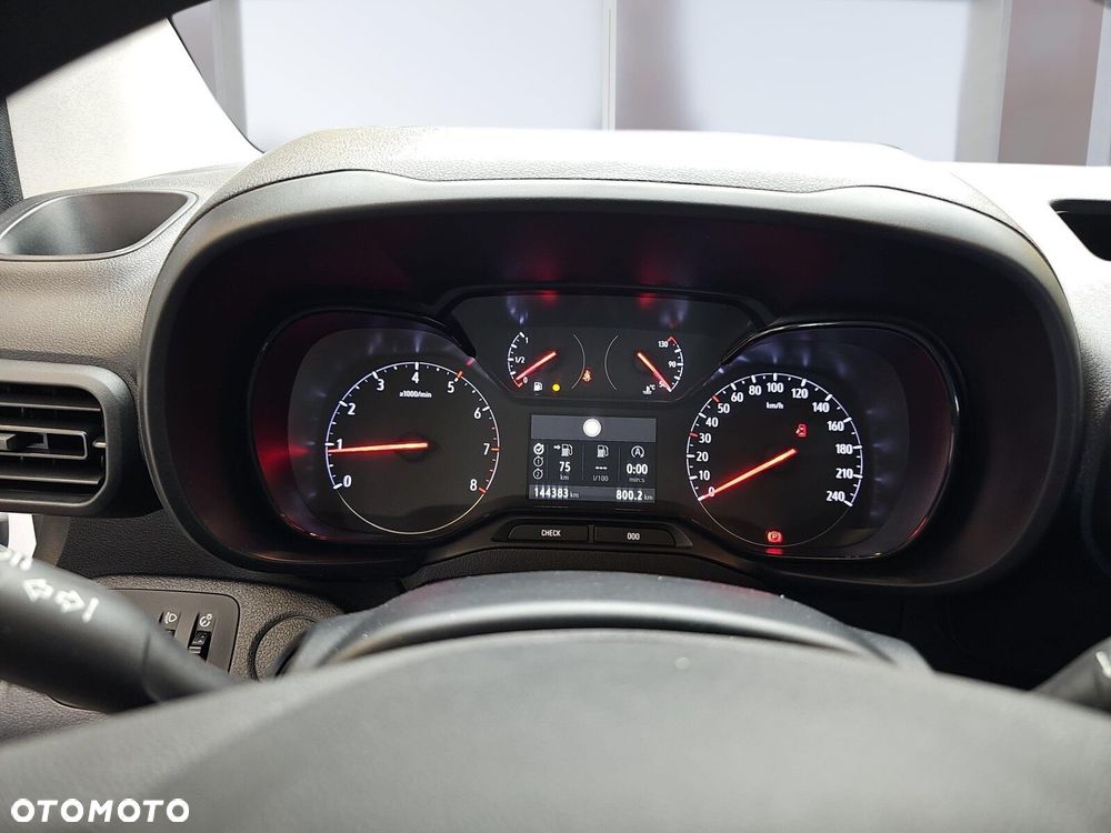 Opel Combo 1.5 DT Edition 102KM - 14