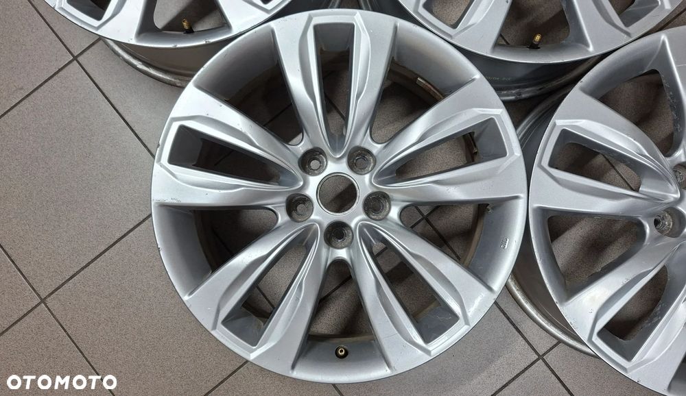 Felgi Aluminiowe 18 Kia Sorento II 5x114.3 ET 41 - 2