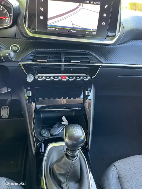 Peugeot 2008 1.2 PureTech Allure Pack - 12
