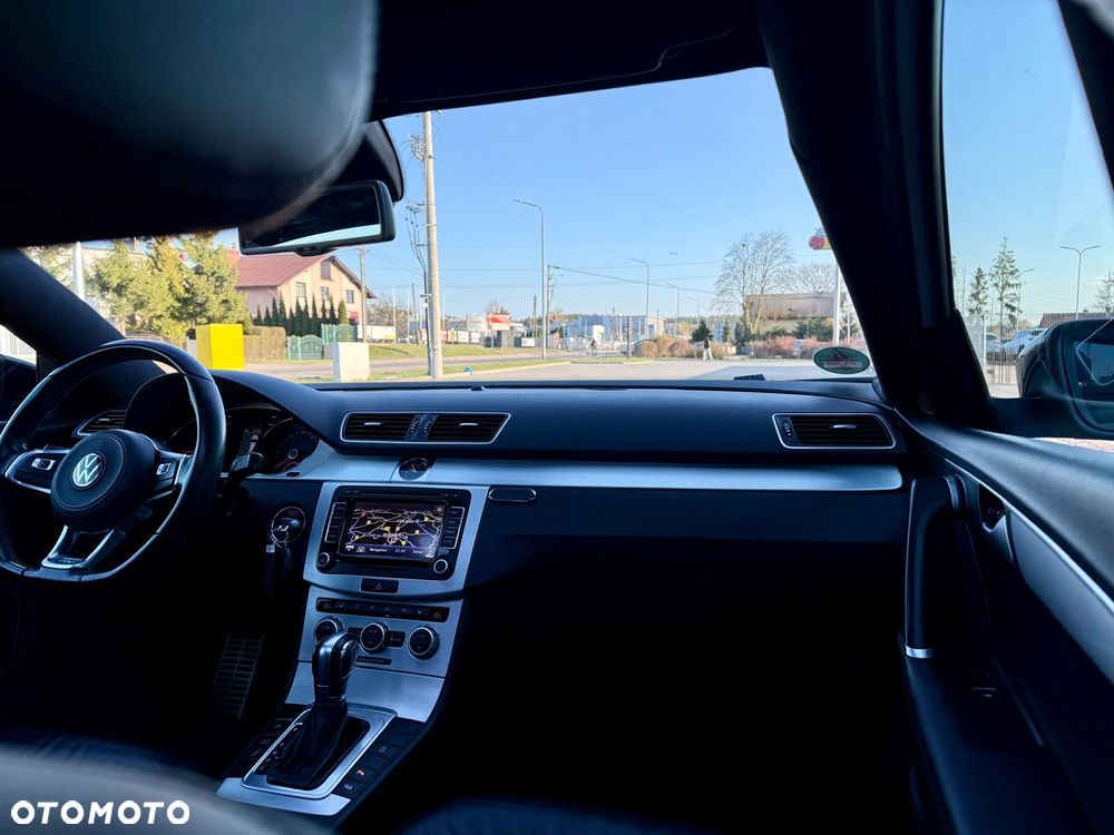 Volkswagen Passat 2.0 TDI DSG BlueMotion Technology R-Line - 19