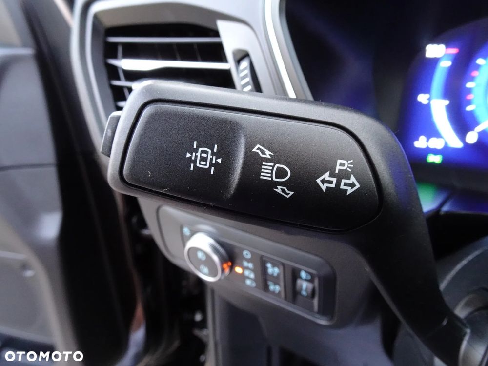 Ford Kuga 1.5 EcoBoost FWD Titanium - 36