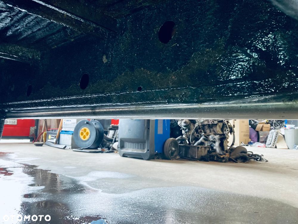 Volkswagen Transporter - 32