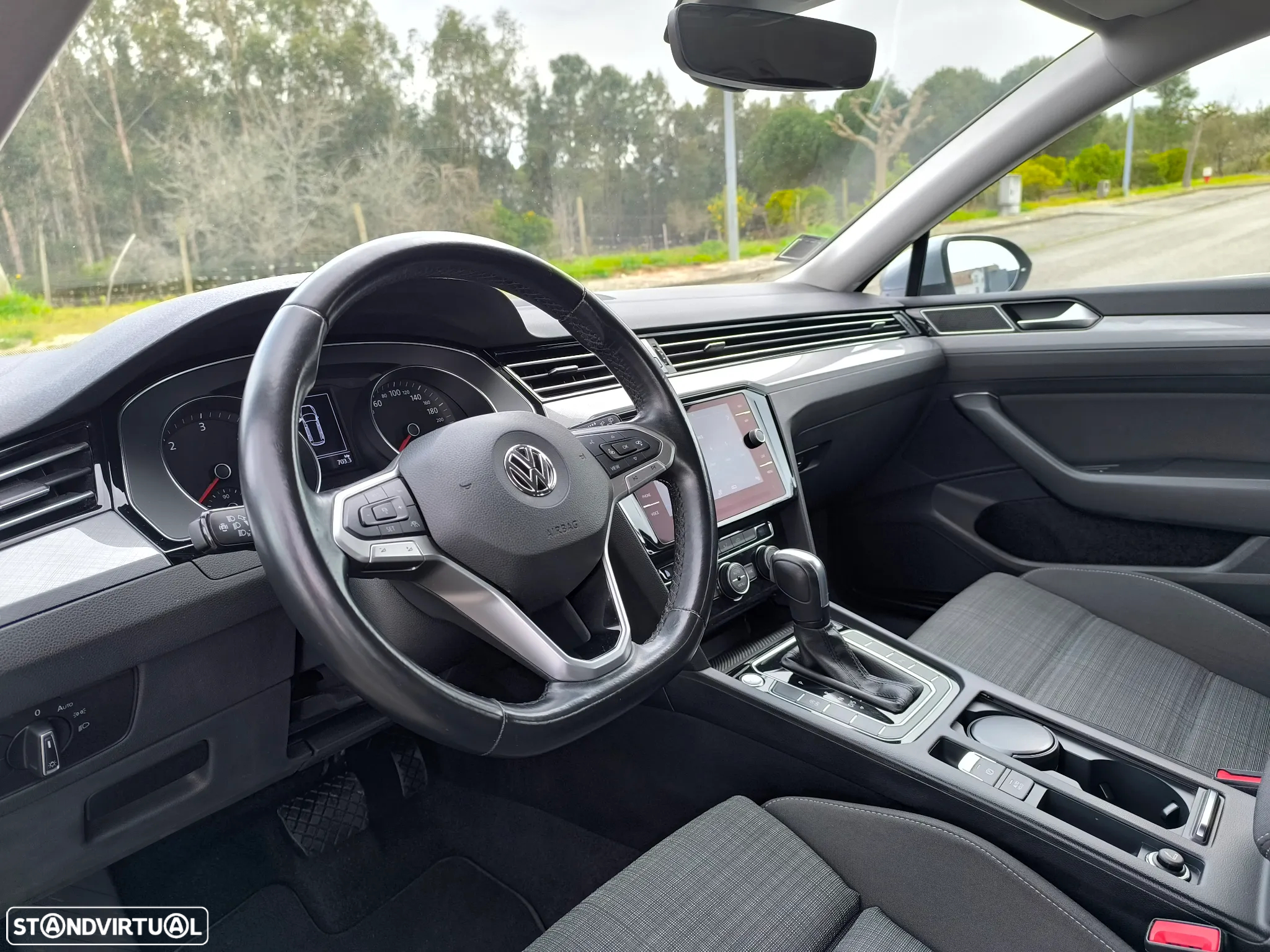 VW Passat Variant 2.0 TDi Business DSG - 8