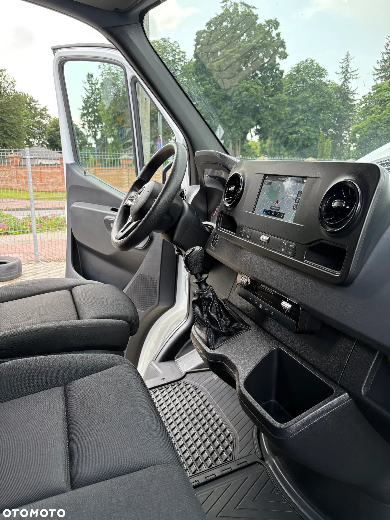 Mercedes-Benz Sprinter 317 - 6