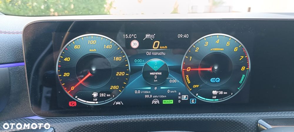 Mercedes-Benz CLA 250 e 8G-DCT AMG Line - 19
