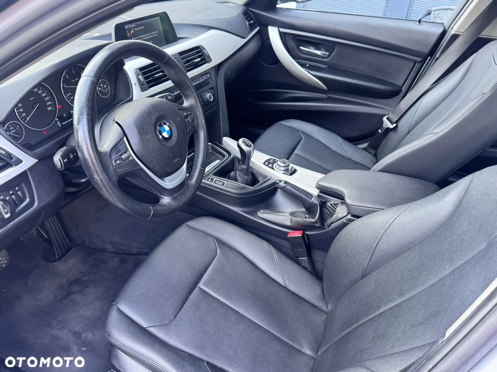 BMW Seria 3 316d Sport Line - 18