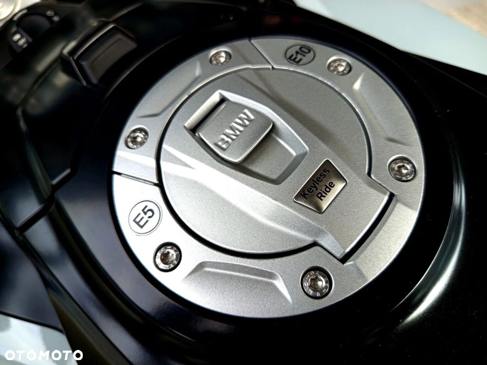 BMW S - 30