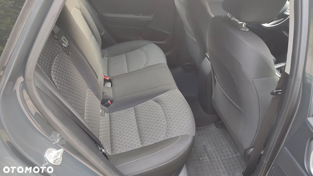 Kia Ceed 1.6 CRDi SCR M - 21