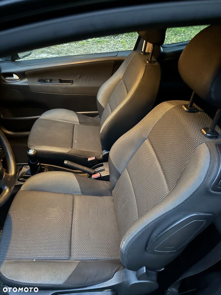 Peugeot 207 - 7