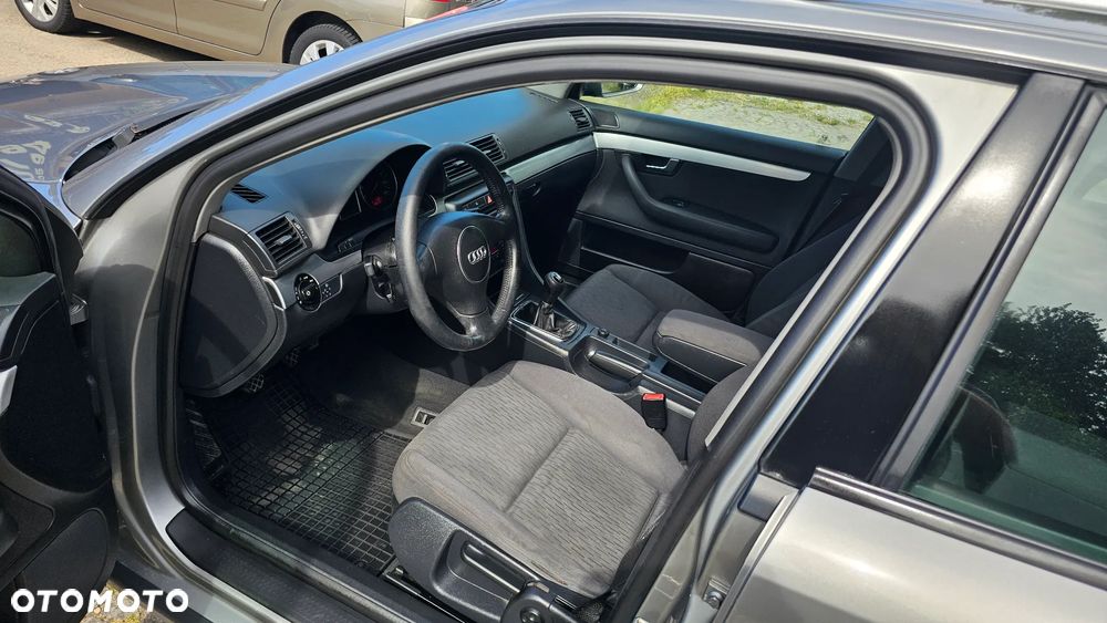 Audi A4 Avant - 8