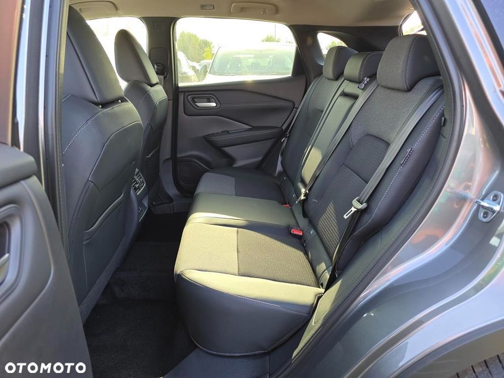 Nissan Qashqai 1.3 DIG-T MHEV N-Connecta Xtronic - 9