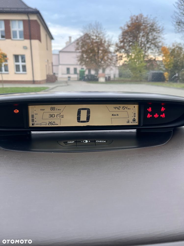Citroën C4 - 8