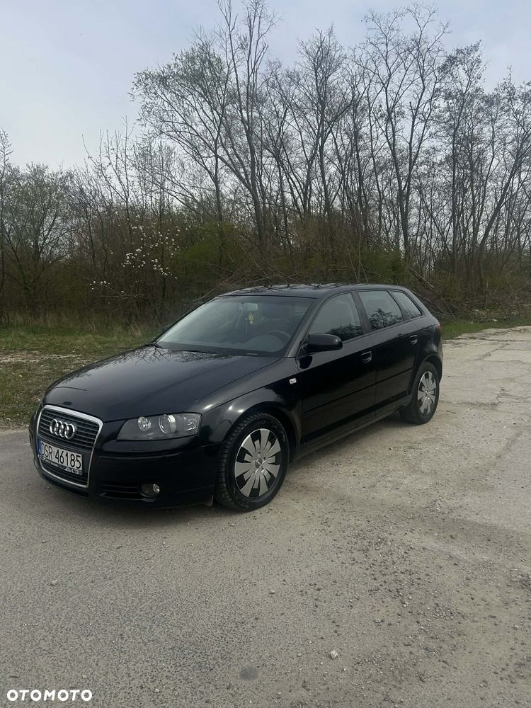 Audi A3 Sportback 2.0 TDI DPF Attraction - 2