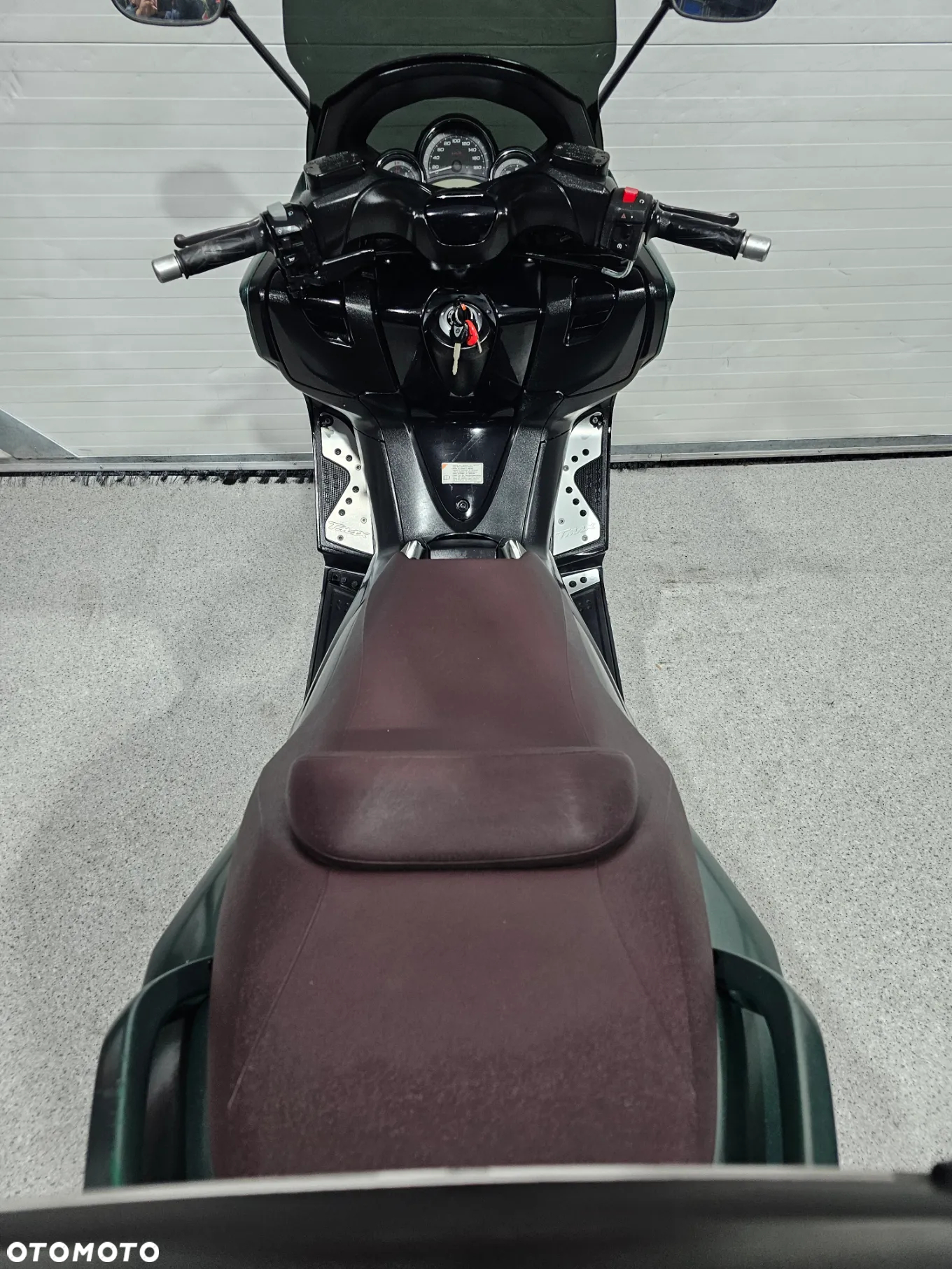 Yamaha Tmax - 25